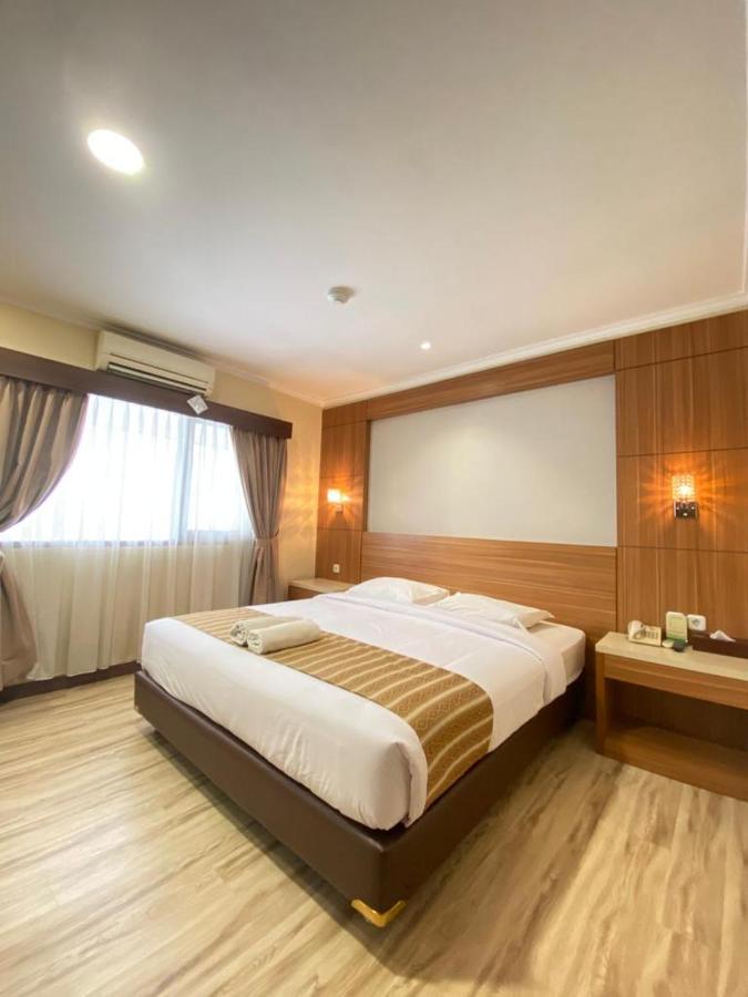 Cipta Hotel Wahid Hasyim Jacarta Exterior foto