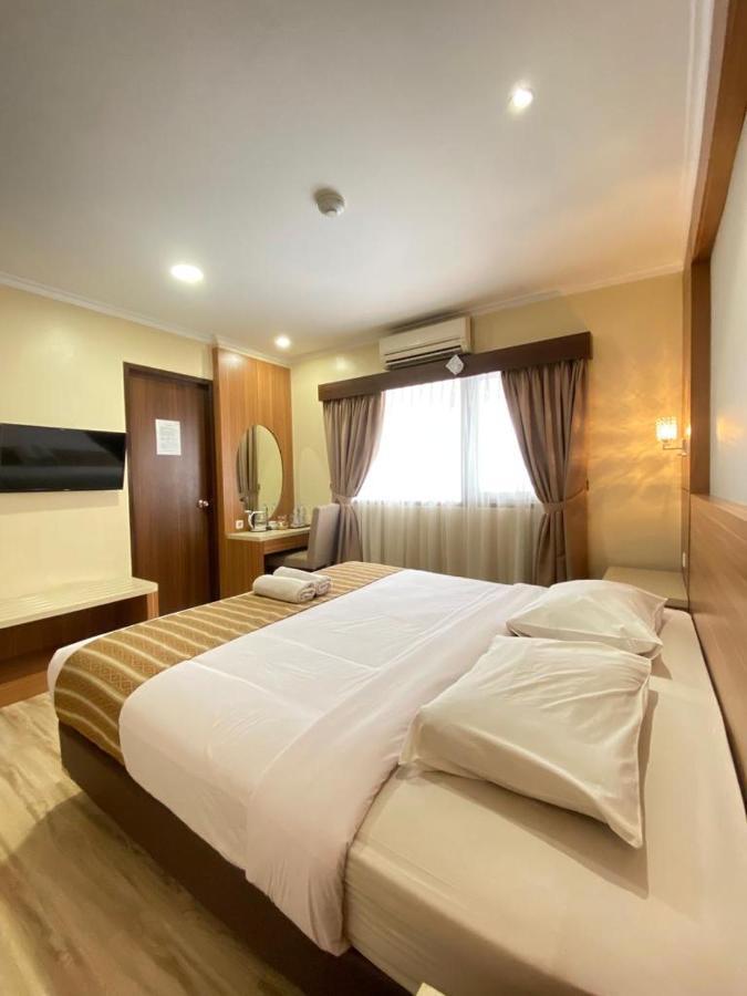 Cipta Hotel Wahid Hasyim Jacarta Exterior foto