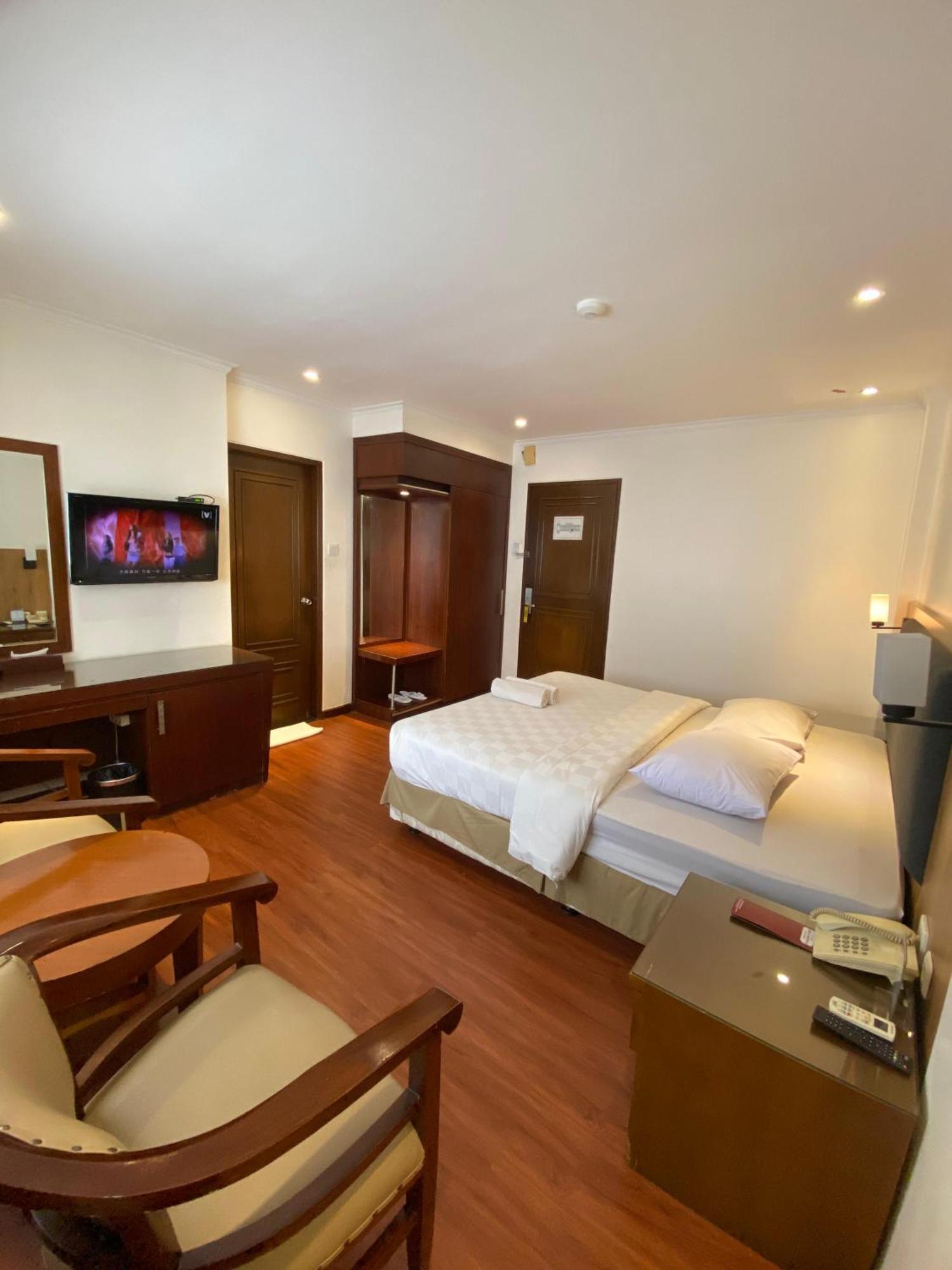Cipta Hotel Wahid Hasyim Jacarta Exterior foto