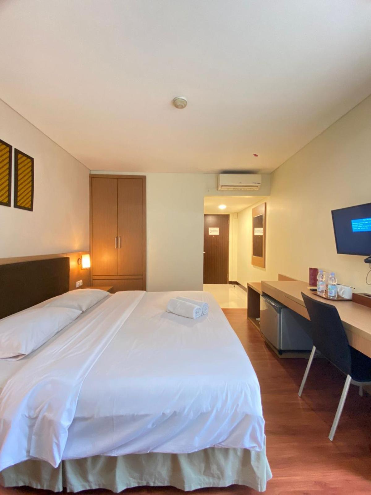 Cipta Hotel Wahid Hasyim Jacarta Exterior foto